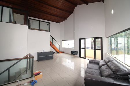 Casa para alugar com 330m², 3 quartos e 3 vagasSala