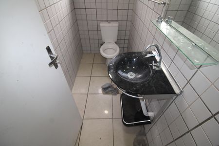 Casa para alugar com 330m², 3 quartos e 3 vagasLavabo