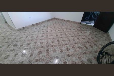 Sala/Quarto de casa para alugar com 1 quarto, 50m² em Bandeiras, Osasco