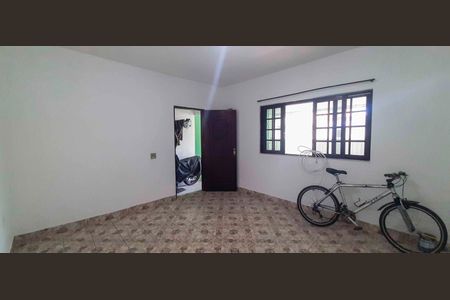 Casa para alugar com 50m², 1 quarto e sem vaga Casa para alugar com 50m², 1 quarto e sem vagaSala/Quarto