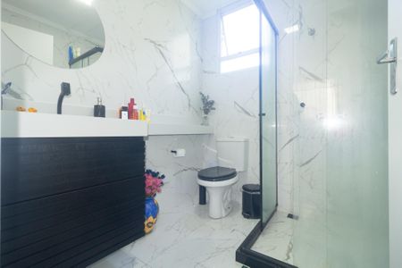 Apartamento à venda com 43m², 2 quartos e 1 vaga Apartamento à venda com 43m², 2 quartos e 1 vagaBanheiro