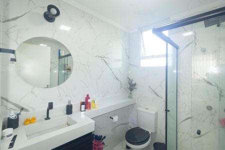 Apartamento à venda com 43m², 2 quartos e 1 vaga Apartamento à venda com 43m², 2 quartos e 1 vagaBanheiro