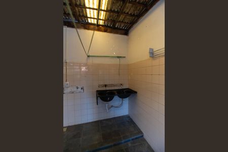 Casa à venda com 143m², 2 quartos e 3 vagas Casa à venda com 143m², 2 quartos e 3 vagasCozinha e Área de Serviço
