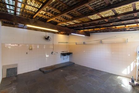 Casa à venda com 143m², 2 quartos e 3 vagas Casa à venda com 143m², 2 quartos e 3 vagasCozinha e Área de Serviço