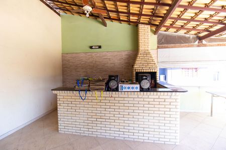 Casa à venda com 143m², 2 quartos e 3 vagas Casa à venda com 143m², 2 quartos e 3 vagasTerraço