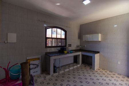 Casa à venda com 143m², 2 quartos e 3 vagas Casa à venda com 143m², 2 quartos e 3 vagasCozinha e Área de Serviço
