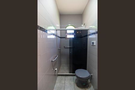 Casa à venda com 143m², 2 quartos e 3 vagas Casa à venda com 143m², 2 quartos e 3 vagasBanheiro Social