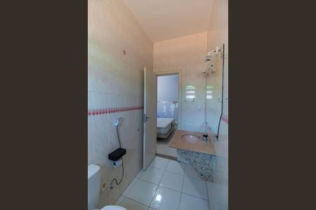 Casa à venda com 143m², 2 quartos e 3 vagas Casa à venda com 143m², 2 quartos e 3 vagasBanheiro da Suíte