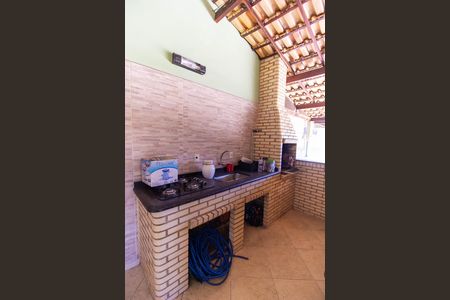 Casa à venda com 143m², 2 quartos e 3 vagas Casa à venda com 143m², 2 quartos e 3 vagasTerraço