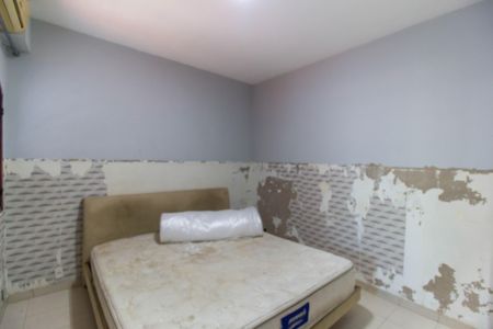 Casa à venda com 143m², 2 quartos e 3 vagas Casa à venda com 143m², 2 quartos e 3 vagasSuíte