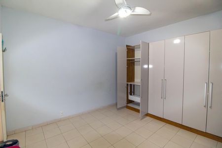 Casa à venda com 143m², 2 quartos e 3 vagas Casa à venda com 143m², 2 quartos e 3 vagasQuarto 1