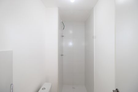 Banheiro de apartamento para alugar com 2 quartos, 28m² em Vila Santana, São Paulo