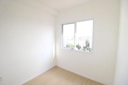 Quarto 2 de apartamento para alugar com 2 quartos, 28m² em Vila Santana, São Paulo