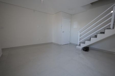 Apartamento para alugar com 150m², 3 quartos e 2 vagas Apartamento para alugar com 150m², 3 quartos e 2 vagasSala e Cozinha