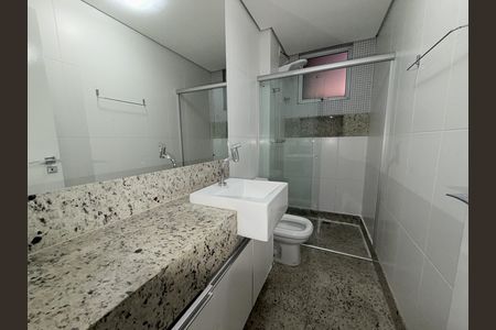 Apartamento à venda com 157m², 3 quartos e 2 vagasBanheiro 1