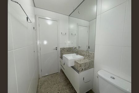Apartamento à venda com 157m², 3 quartos e 2 vagasBanheiro