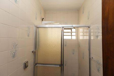 Casa à venda com 60m², 4 quartos e 2 vagas Casa à venda com 60m², 4 quartos e 2 vagasBanheiro 3