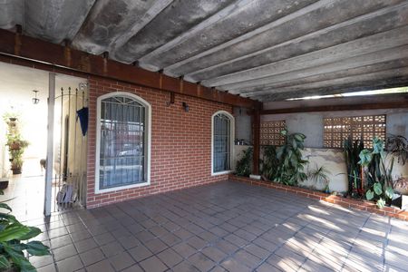 Casa à venda com 60m², 4 quartos e 2 vagas Casa à venda com 60m², 4 quartos e 2 vagasGaragem