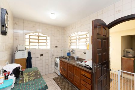 Casa à venda com 60m², 4 quartos e 2 vagas Casa à venda com 60m², 4 quartos e 2 vagasCozinha