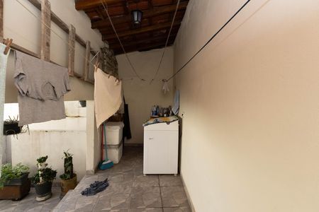 Casa à venda com 60m², 4 quartos e 2 vagas Casa à venda com 60m², 4 quartos e 2 vagasÁrea de Serviço