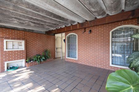 Casa à venda com 60m², 4 quartos e 2 vagas Casa à venda com 60m², 4 quartos e 2 vagasGaragem