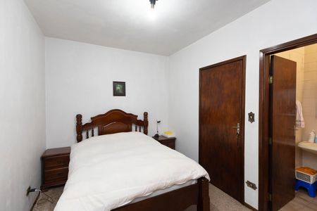 Casa à venda com 60m², 4 quartos e 2 vagas Casa à venda com 60m², 4 quartos e 2 vagasSuíte
