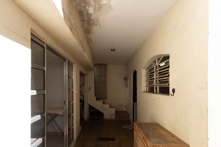 Casa à venda com 60m², 4 quartos e 2 vagas Casa à venda com 60m², 4 quartos e 2 vagasQuintal