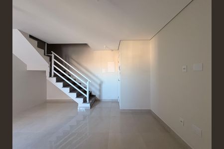 Apartamento para alugar com 150m², 3 quartos e 2 vagas Apartamento para alugar com 150m², 3 quartos e 2 vagasSala