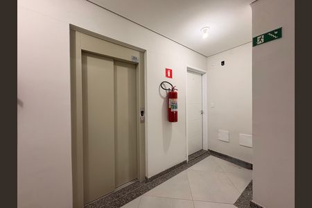 Apartamento para alugar com 150m², 3 quartos e 2 vagas Apartamento para alugar com 150m², 3 quartos e 2 vagasHall de entrada