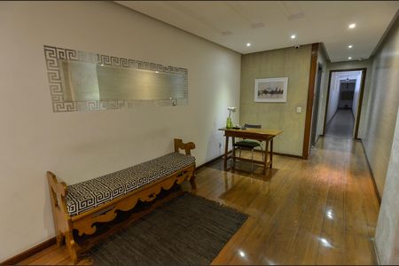 Hall de apartamento para alugar com 3 quartos, 72m² em Grajaú, Rio de Janeiro