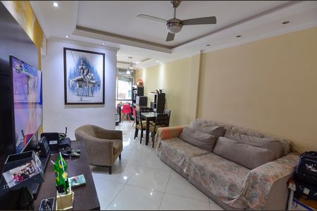 Apartamento para alugar com 72m², 3 quartos e 1 vaga Apartamento para alugar com 72m², 3 quartos e 1 vagaSala