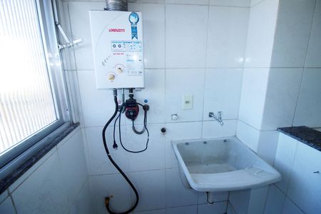 Apartamento para alugar com 80m², 2 quartos e 1 vagaÁrea de Serviço