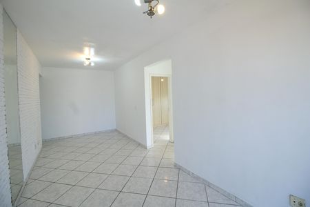 Sala de apartamento para alugar com 2 quartos, 80m² em Ramos, Rio de Janeiro