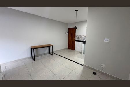 Sala de apartamento para alugar com 1 quarto, 50m² em Duarte Silveira, Petrópolis