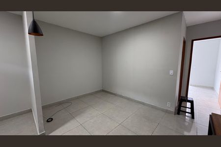 Sala de apartamento para alugar com 1 quarto, 50m² em Duarte Silveira, Petrópolis