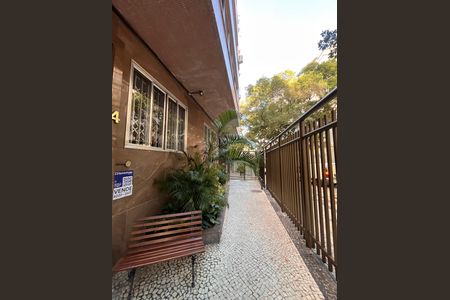 Placa  de apartamento à venda com 3 quartos, 111m² em Copacabana, Rio de Janeiro