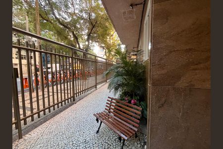 Fachada  de apartamento à venda com 3 quartos, 111m² em Copacabana, Rio de Janeiro