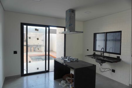 Cozinha de casa de condomínio à venda com 2 quartos, 131m² em Alphaville, Santana de Parnaíba