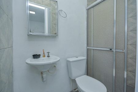 Casa para alugar com 44m², 1 quarto e 1 vaga Casa para alugar com 44m², 1 quarto e 1 vagaBanheiro