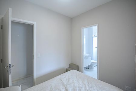 Apartamento à venda com 94m², 2 quartos e 2 vagas Apartamento à venda com 94m², 2 quartos e 2 vagasQuarto Suíte