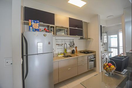 Apartamento à venda com 94m², 2 quartos e 2 vagas Apartamento à venda com 94m², 2 quartos e 2 vagasCozinha