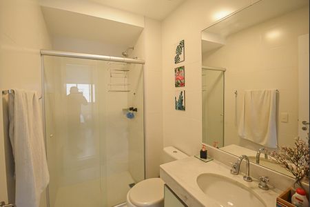 Apartamento à venda com 94m², 2 quartos e 2 vagas Apartamento à venda com 94m², 2 quartos e 2 vagasBanheiro da Suíte 2