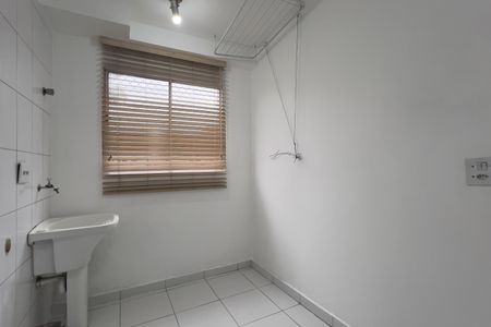 Apartamento para alugar com 46m², 2 quartos e sem vaga Apartamento para alugar com 46m², 2 quartos e sem vagaCozinha e Área de Serviço