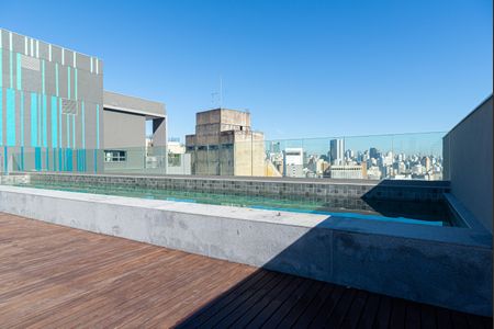 Studio para alugar com 22m², 1 quarto e sem vaga Studio para alugar com 22m², 1 quarto e sem vagaÁrea comum - Piscina