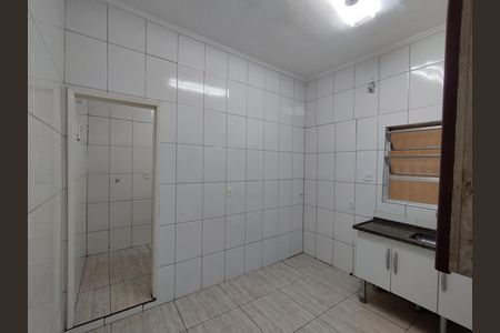 Casa para alugar com 40m², 2 quartos e sem vaga Casa para alugar com 40m², 2 quartos e sem vagaCozinha - Armários