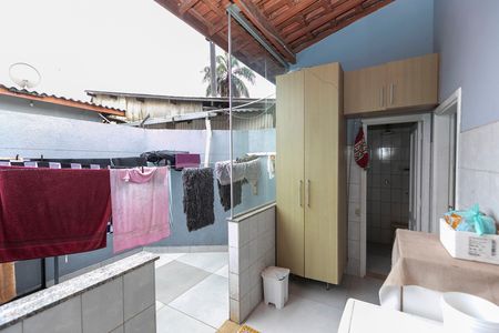 Casa para alugar com 120m², 2 quartos e 3 vagas