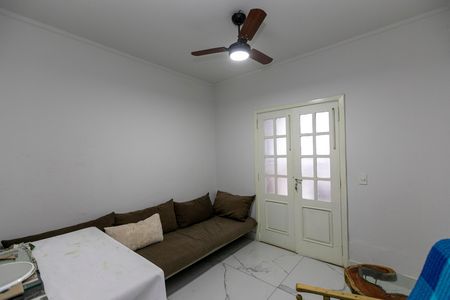 Casa para alugar com 120m², 2 quartos e 3 vagas