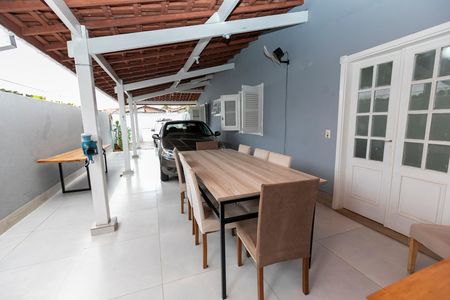 Casa para alugar com 120m², 2 quartos e 3 vagas