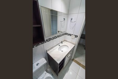 BANHEIRO DA SUITE de apartamento para alugar com 2 quartos, 61m² em Parque Brasília, Campinas