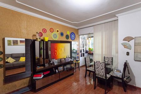 Apartamento à venda com 69m², 3 quartos e 1 vaga Apartamento à venda com 69m², 3 quartos e 1 vagaSala